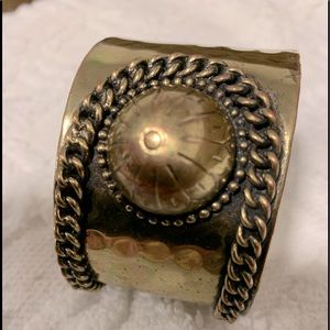 Vintage brass cuff bracelet . Rope design.